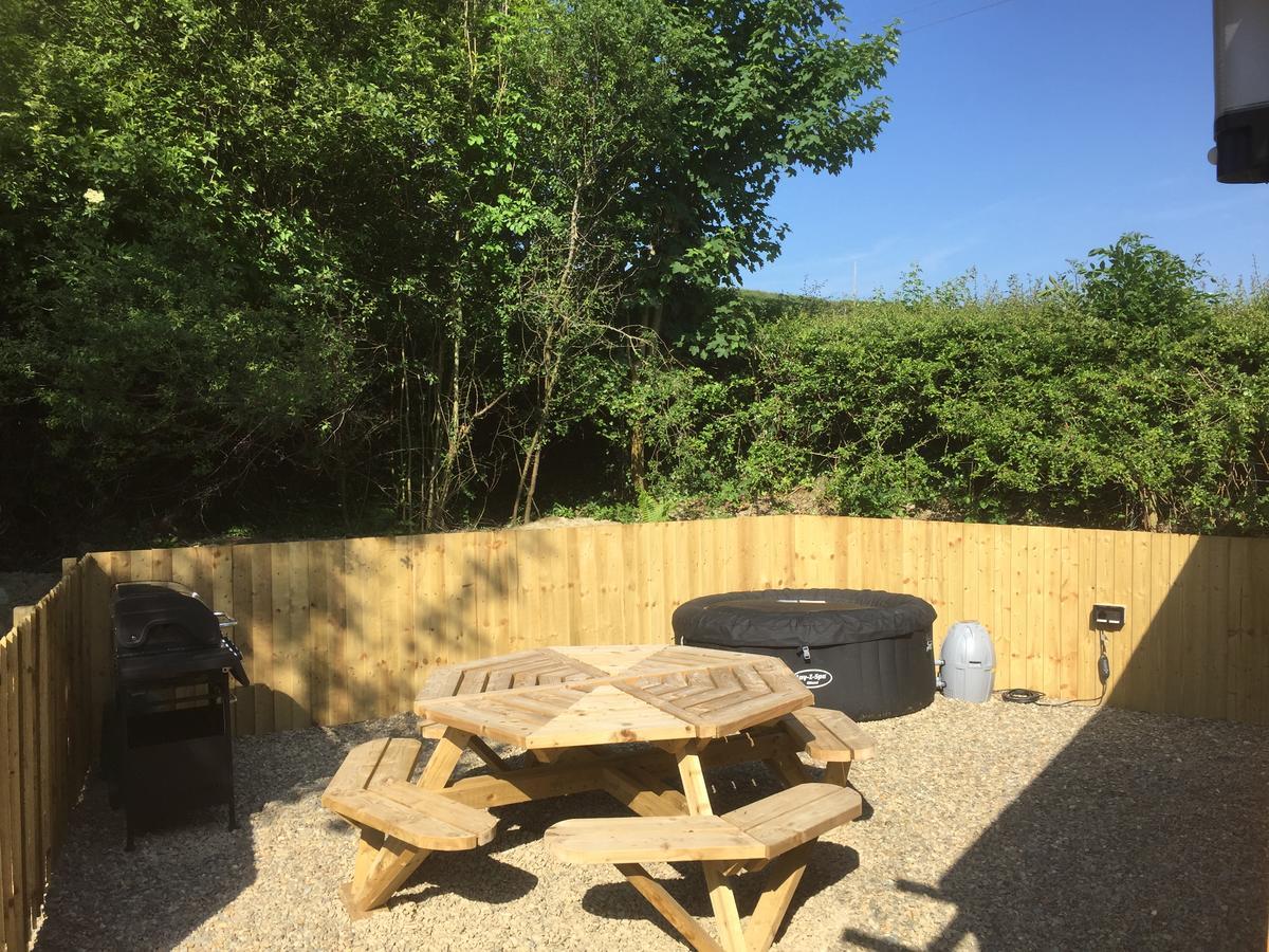 Сasa de vacaciones Romantic Getaway Luxury Wooden With Private Hot Tub And Bbq *